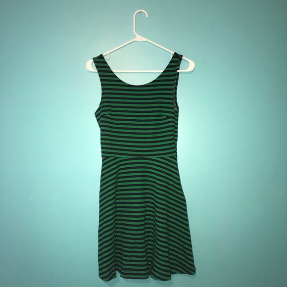 AEO Green Striped Dress - Picture 2 of 4